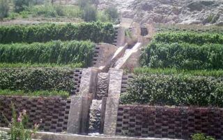 Golfuzh-retaining-wall
